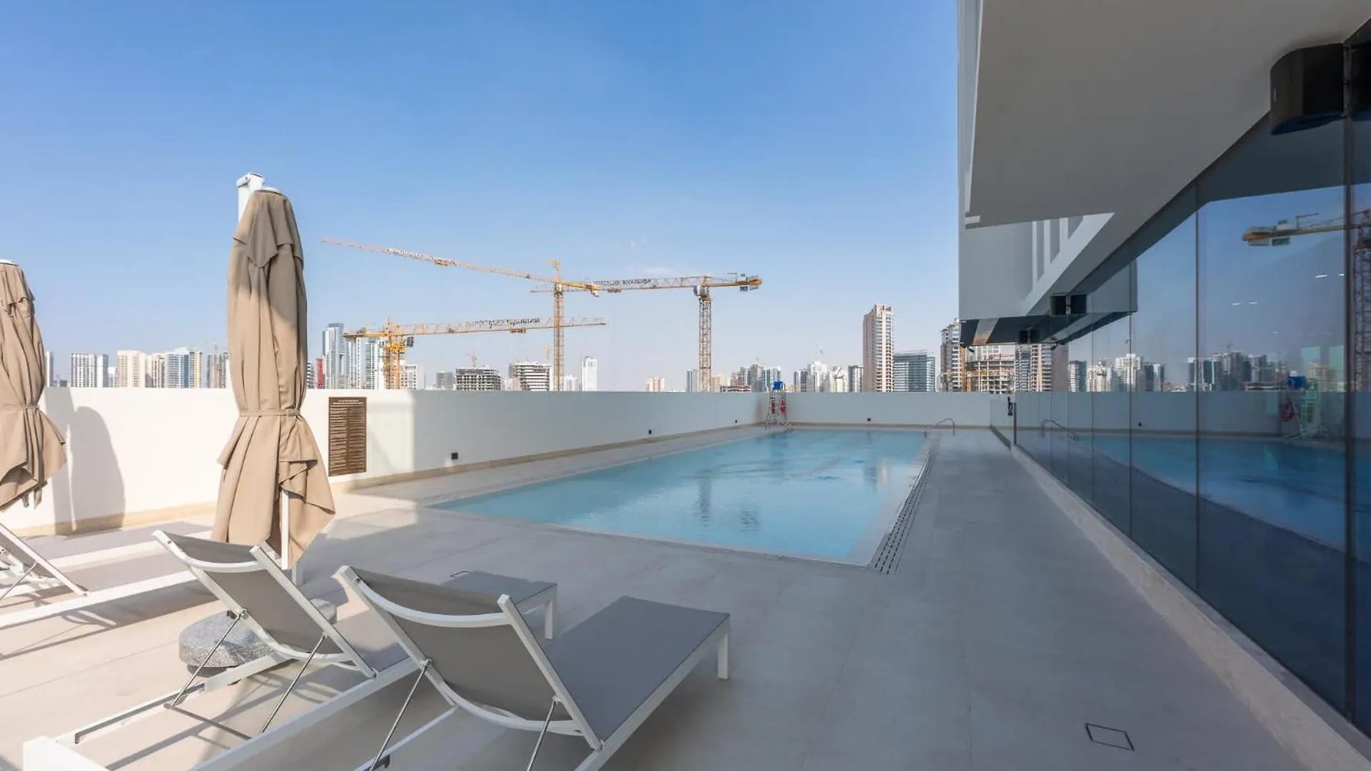 Stylish 1Br In Binghatti Venus Jvc - Sleeps 4 Dubai 0*,  United Arab Emirates