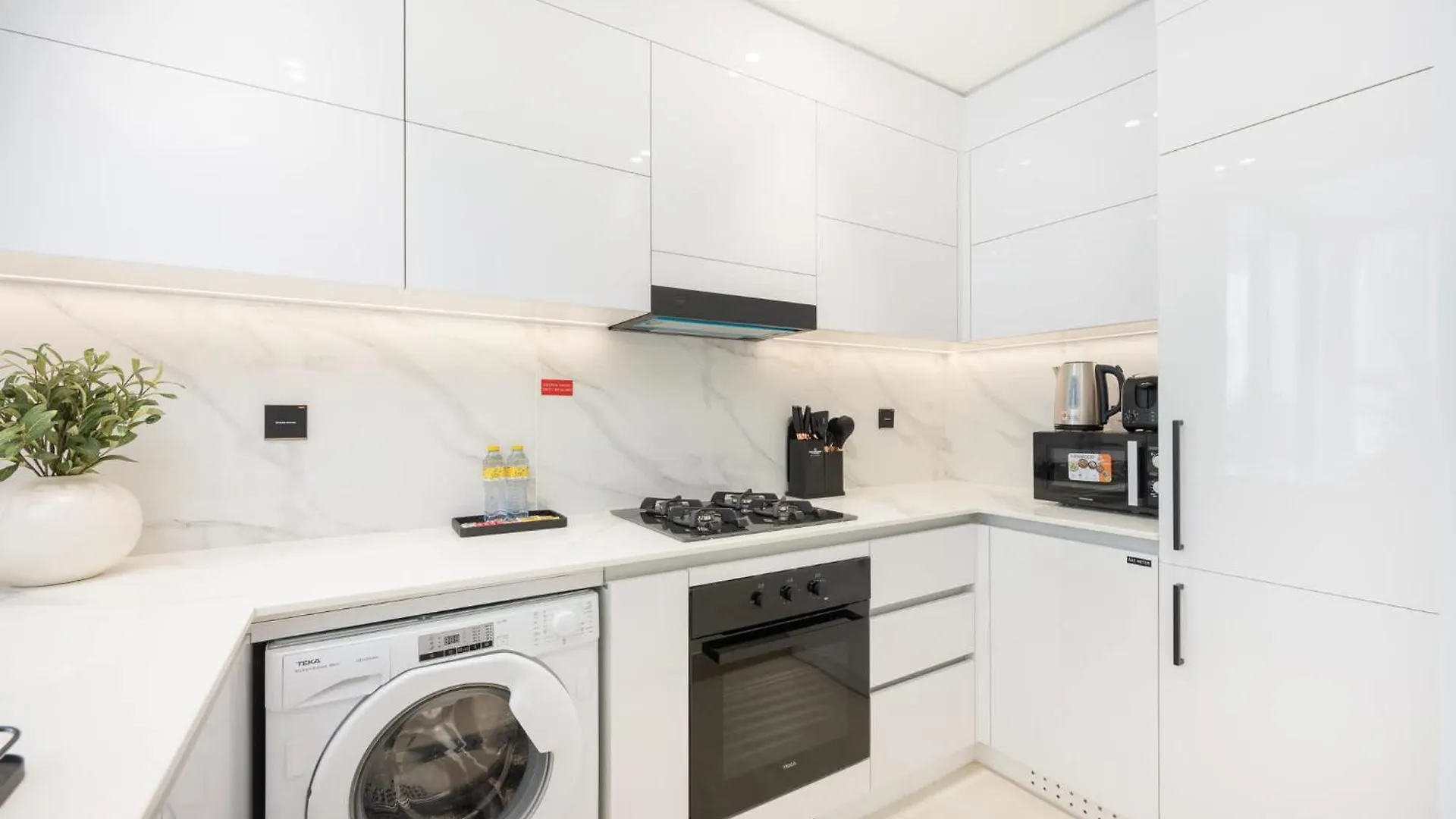 Lejlighed Stylish 1Br In Binghatti Venus Jvc - Sleeps 4 Dubai